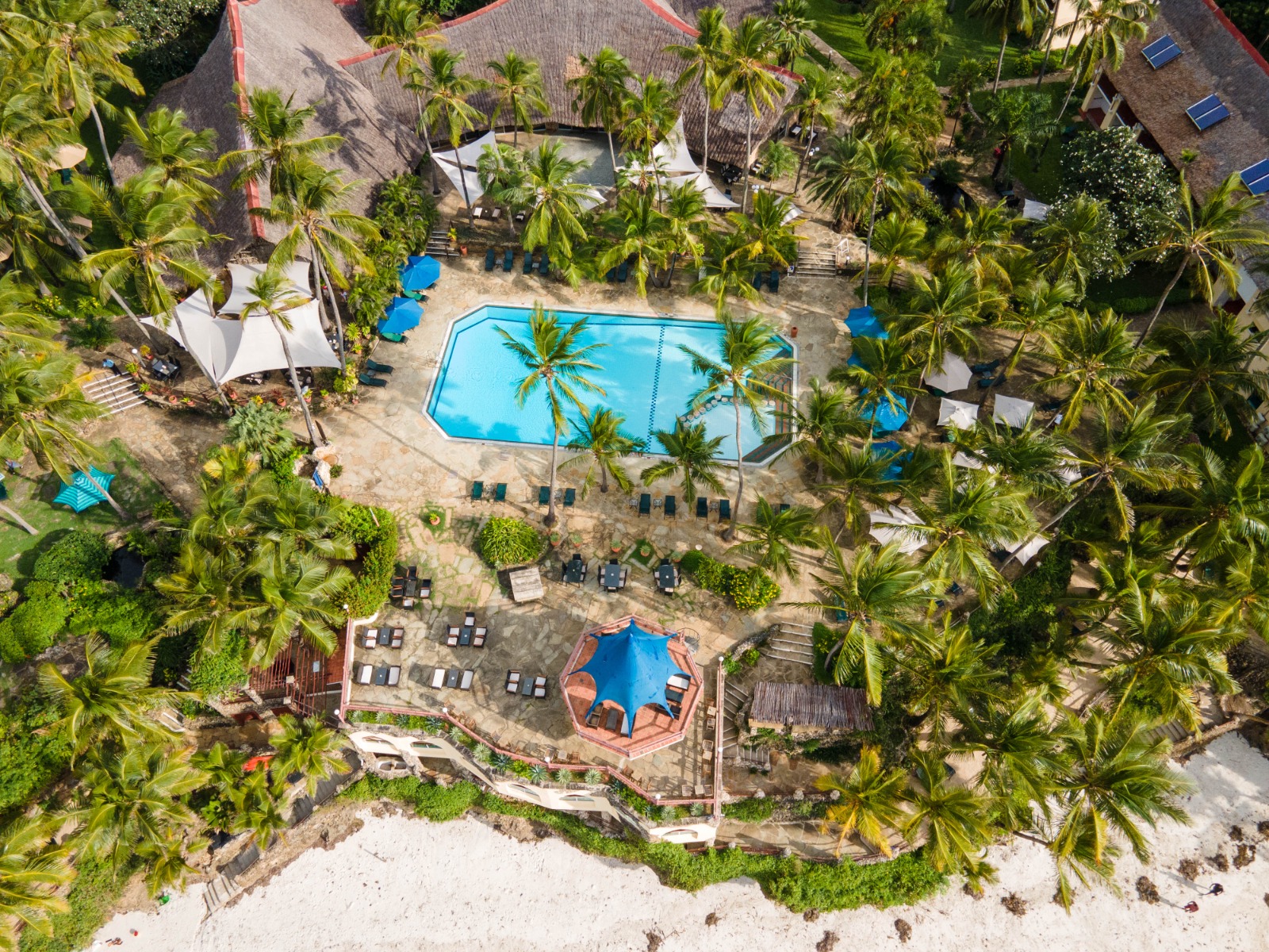 Bahari Beach Hotel