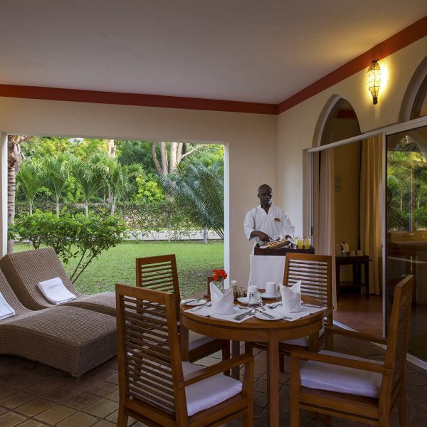 5 DAY DIAMOND DREAM OF AFRICA FLIGHT PACKAGE 1ST JUNE-30TH JUNE